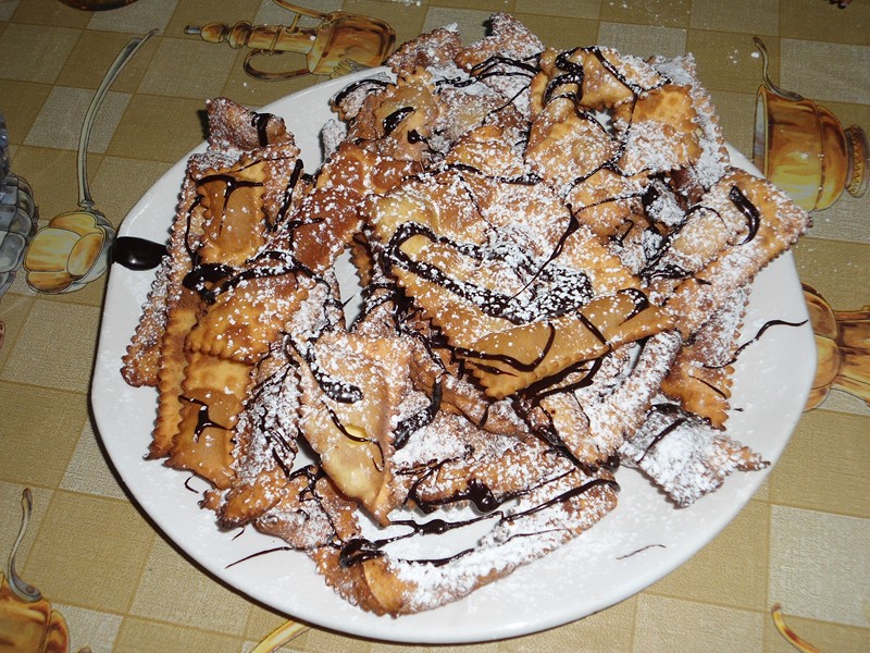 Chiacchere di Carnevale — ricetta fatta in casa