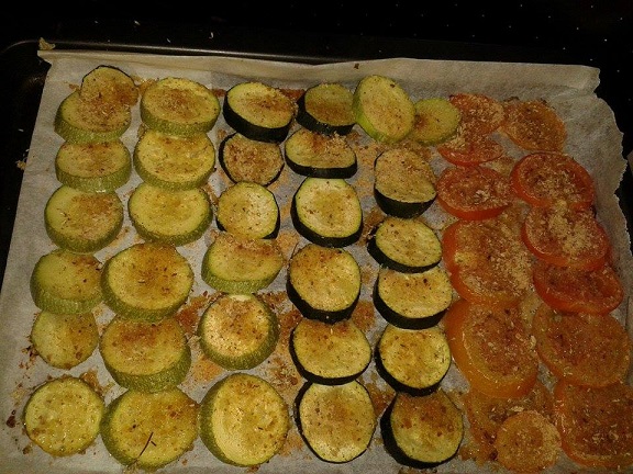 Contorno di Zucchine e Pomodori gratinate al forno — ricetta fatta in casa