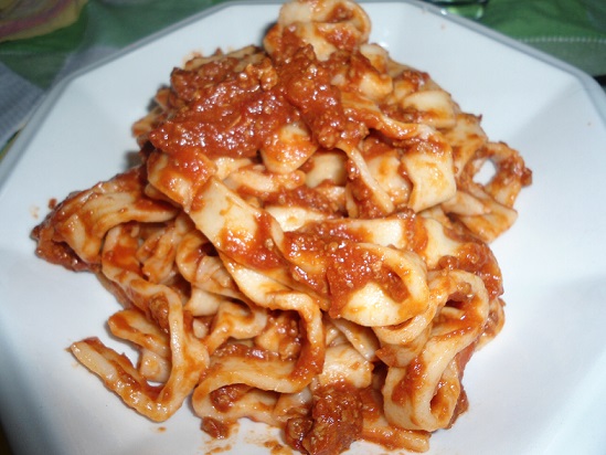 Tagliatelle al ragù — ricetta fatta in casa