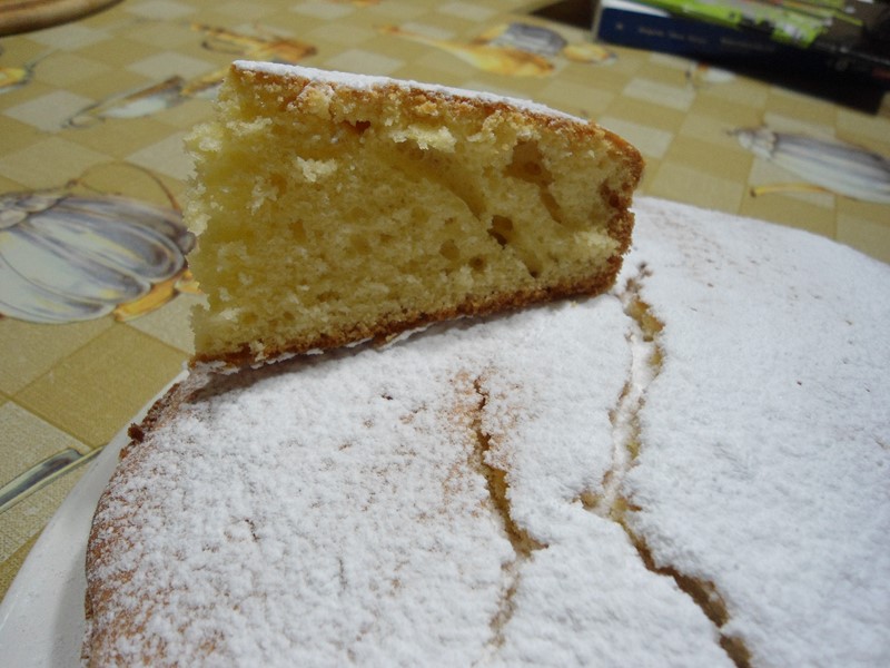 Torta allo yogurt — ricetta fatta in casa