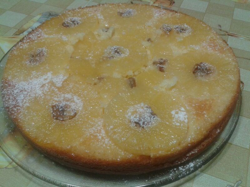 Torta di ananas e noci — ricetta fatta in casa